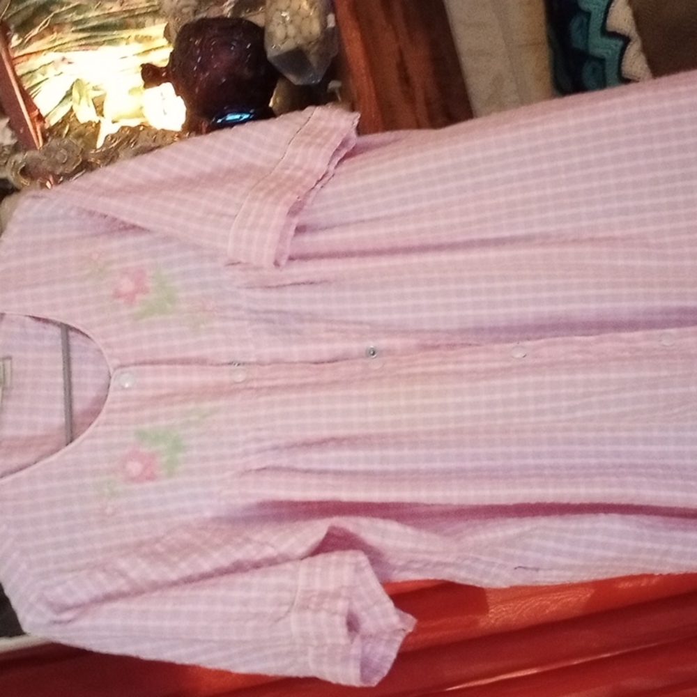 L Kim Rogers gorgeous pink and white Duster